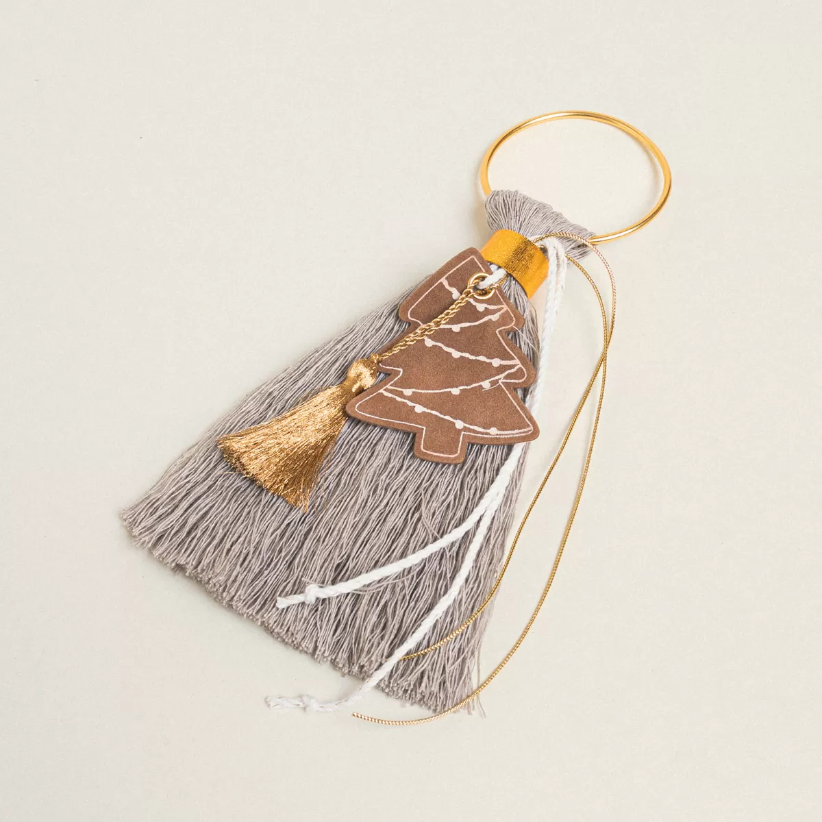 ΓΟΥΡΙ ΑΣΤΕΡΙ ΦΟΥΝΤΑ ΔΕΝΤΡΟ