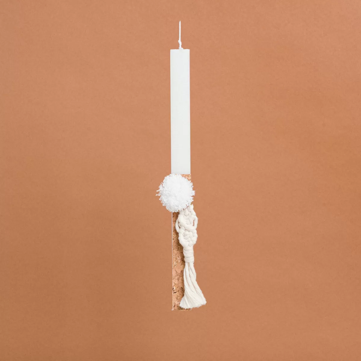 ΛΑΜΠΑΔΑ ΣΤΟΛΙΣΜΕΝΗ  ΜΑΚΡΑΜΕ ΕΚΡΟΥ