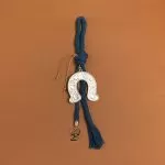 ΚΡΕΜΑΣΤΟ ΜΕΤΑΛΛΙΚΟ ΠΕΤΑΛΟ ΠΕΤΡΟΛ