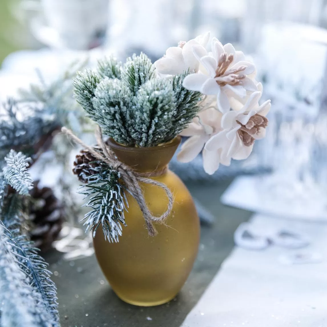 6 κλαδιά έλατου πράσινα με ιριδίζον γκλίτερ 14.5 cm