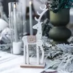 Διακοσμητικός Τάρανδος με Μικρά Αστέρια, Λευκό Ξύλο & Χρυσό-Ασημί Γκλίτερ 10x25x5cm